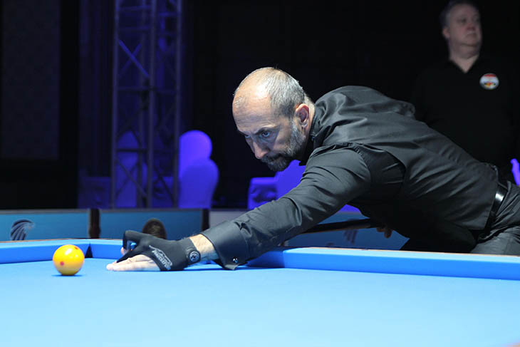 Kết quả billiards Vô địch thế giới 9/12: Vừa vô địch World Cup, Phù thủ Sayginer bị loại bil semih sayginer1 0912 Kết quả billiards Vô địch thế giới 9/12: Vừa vô địch World Cup, Phù thủ Sayginer bị loại